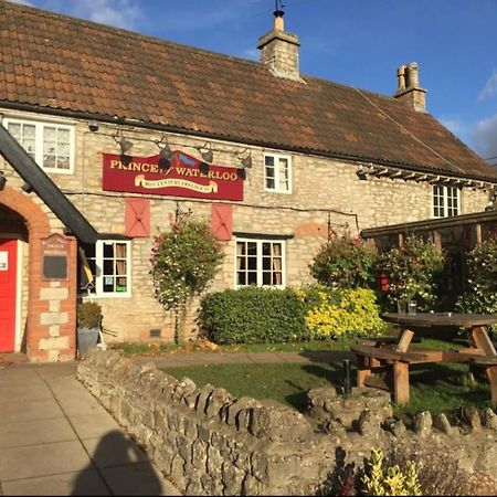 Prince Of Waterloo Winford Exterior photo