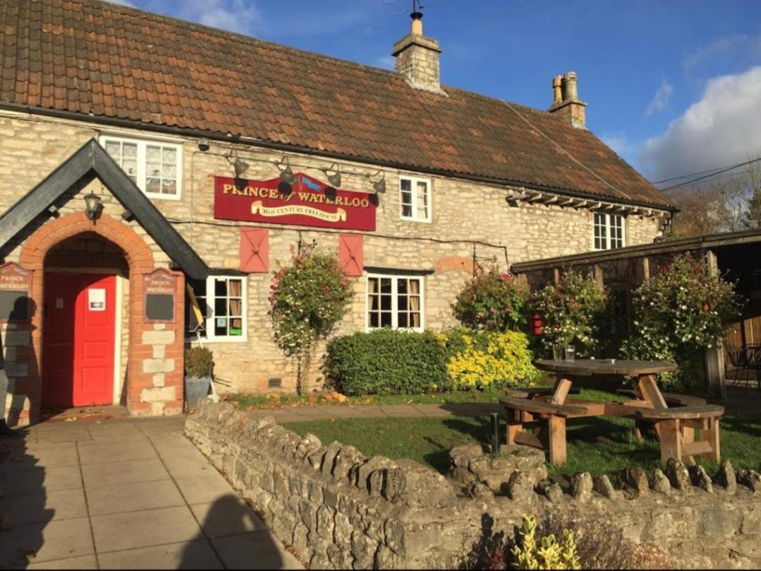 Prince Of Waterloo Winford Exterior photo